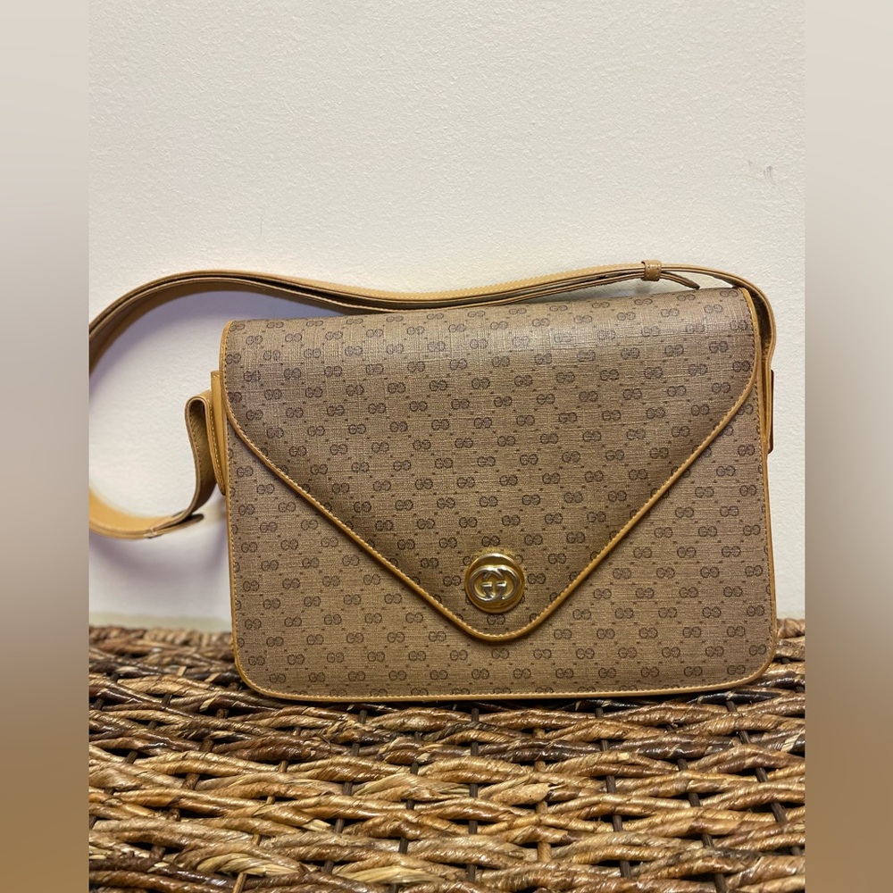 Gucci Micro GG RARE Vintage Crossbody/Shoulder Bag 100% Authentic